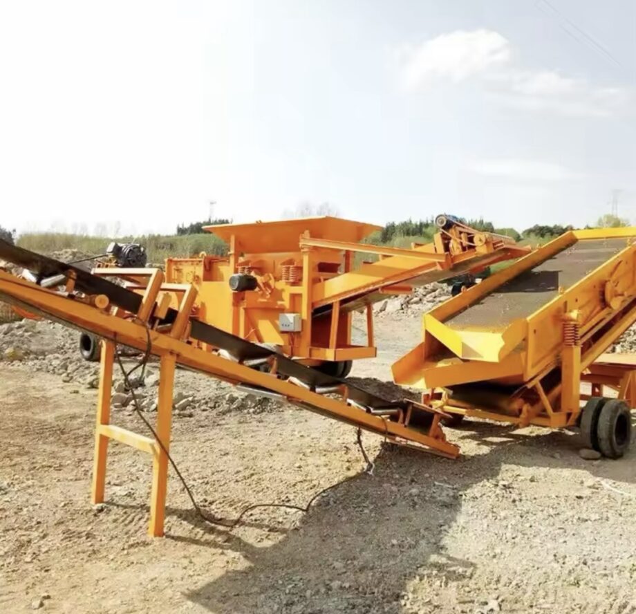 Mining Quarry Mobile Rock Crushing Soil
Hammer Crusher Price Mini Small Gold Ore Stone
Grinding Hammer Mill Crusher Machine