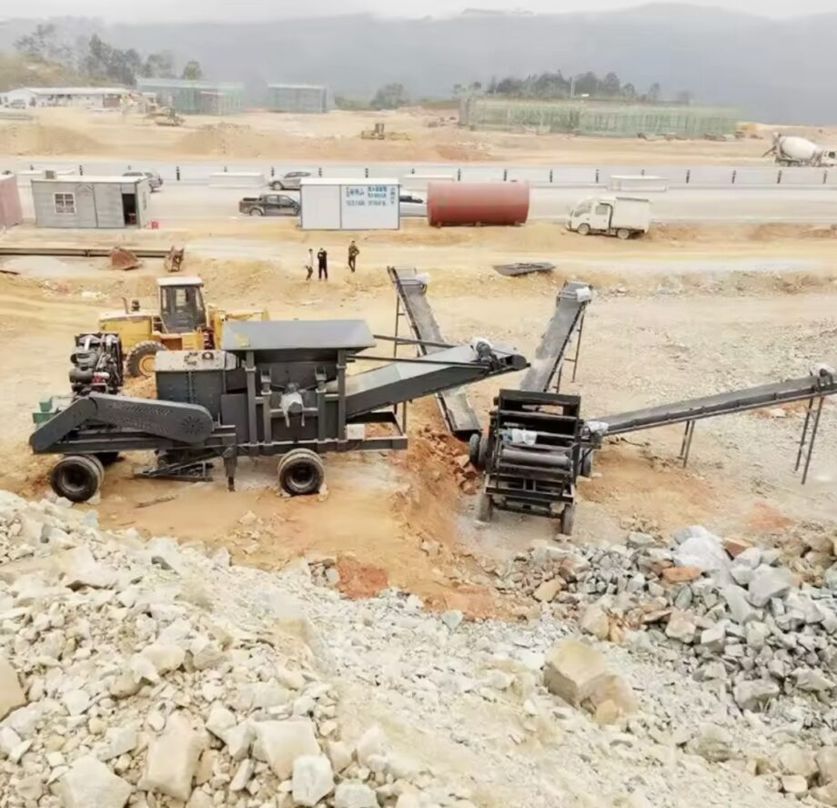 Mining Quarry Mobile Rock Crushing Soil
Hammer Crusher Price Mini Small Gold Ore Stone
Grinding Hammer Mill Crusher Machine