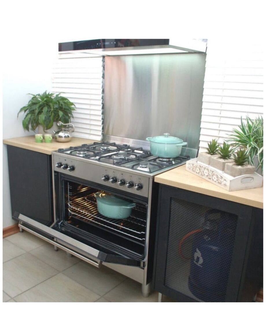 La Germania Rustica 90cm Gas
Stove 5 Gas Burners 9MF
Electric Oven S/ Steel