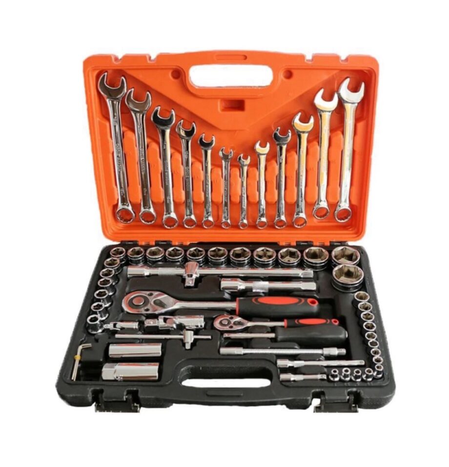 61 Piece Socket and Wrench
Set 1/2" 1/4"