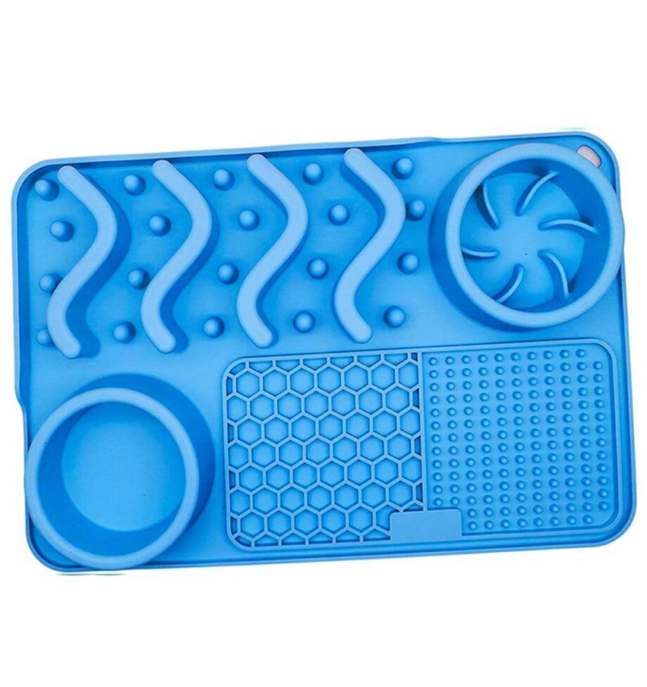 Silicone Enrichment Dog Lick
Mats: Calming Treat for Happy Pups