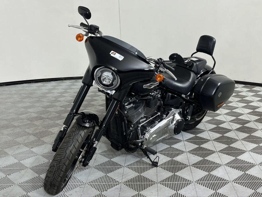 2020 Harley Davidson Dyna Sport
Glide