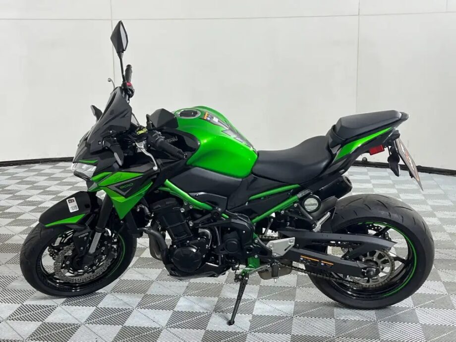 2022 Kawasaki Z 900 ABS (zr900f)