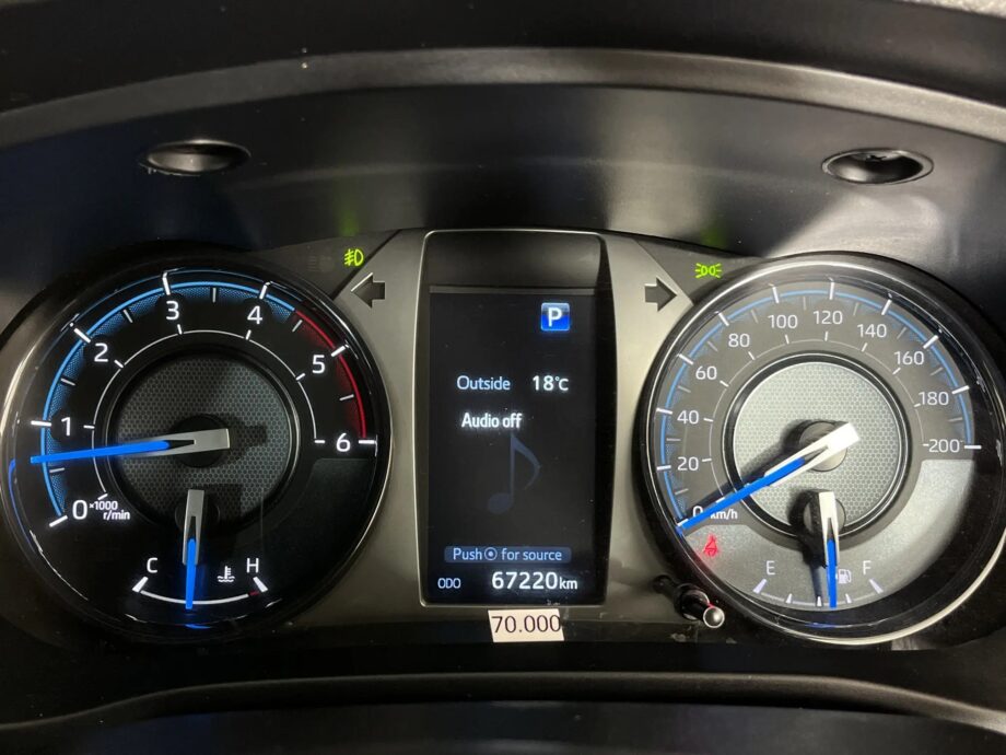 2022 Toyota Hilux 2.8 Gd-6 RB
Legend RS 4x4 Auto Pick Up
Double Cab
