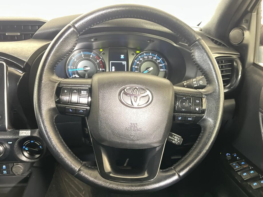 2022 Toyota Hilux 2.8 Gd-6 RB
Legend RS 4x4 Auto Pick Up
Double Cab