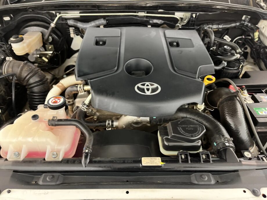 2022 Toyota Hilux 2.8 Gd-6 RB
Legend RS 4x4 Auto Pick Up
Double Cab