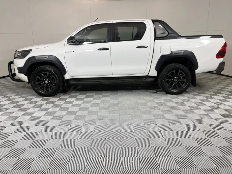 2022 Toyota Hilux 2.8 Gd-6 RB
Legend RS 4x4 Auto Pick Up
Double Cab